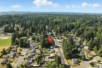 Close to nearby elementary school
