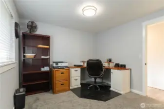 Spacious 3rd bedroom or office area