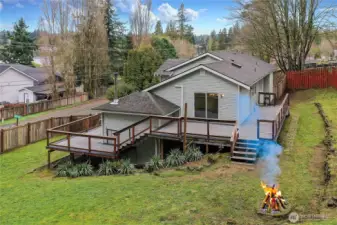 Water views from multiple areas on the deck