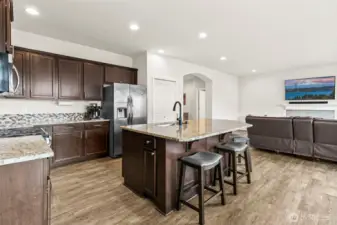 Perfect entertaining floorplan.