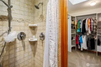 Separate multi-head shower.