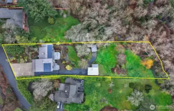 Outlining the approx boundary lines of this estate