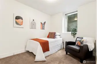 Second bedroom, perfect for an office.