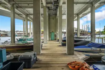 Private dock for moorage owners - no slips available