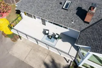 Expansive Front Deck