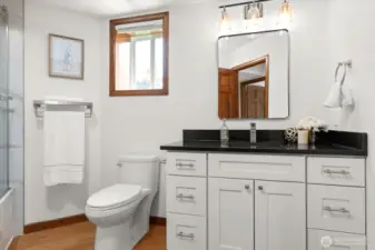 Main level Bath
