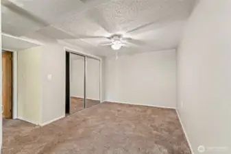 flex space or 5th bedroom
