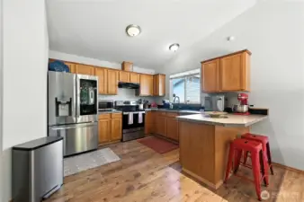 Kitchen w/Casual Dining Counter Top