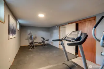 4th bedroom but non-conforming egress