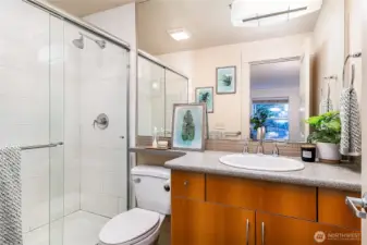 Primary suite bath
