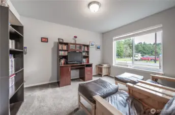 Office/Den with potential additional Bedroom