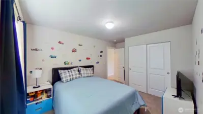 2nd bedroom