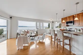 This home is great for entertaining!