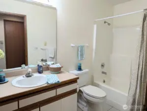 Full Bath in Hallway.