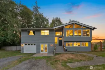 Beautiful secluded home with breath taking views