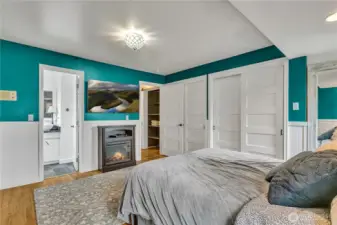 Primary with 3/4 bath