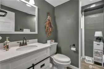 3/4 bath down