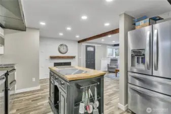 large unit with adjoining kitchen and living area. Bedroom with full bath and den\office