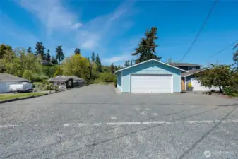 Other lot with garage, rv parking & flex space