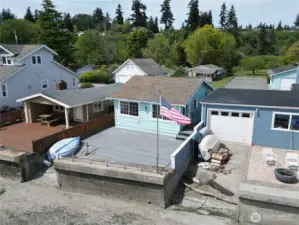 Large entertaining space!