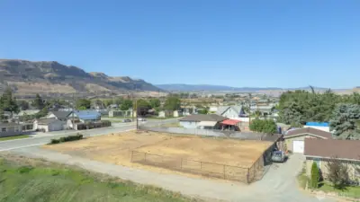 Utility Access Point – On-site connection locations for water, sewer, and power, saving on new build hookup costs.