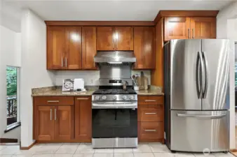 New appliances and many cabinets make this kitchen a chef's dream!