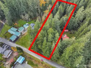 Lot lines in photos are approximate.