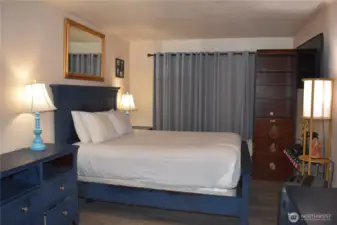 Private primary suite