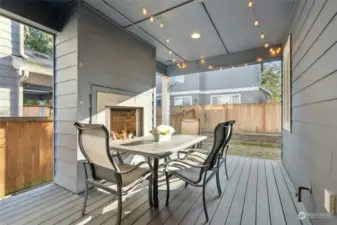 Covered Deck w/Gas Fireplace