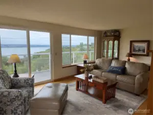 You're not going to miss anything happening on the water from this living room