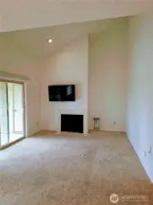 Main living space. High ceilings and frewshly painted!