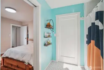 Primary attached bath with walk-in closet