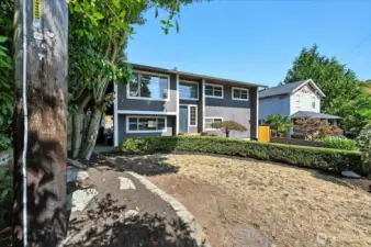 Situated on a 4,800 sq. ft. lot zoned N-3.