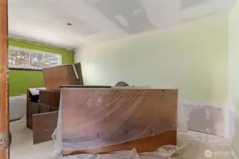 Extra Room