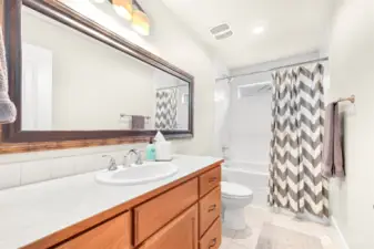 Full Bathroom #2