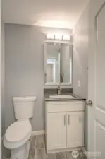 Guest 1/2 Bath Downstairs