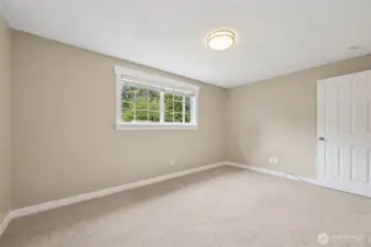 Same bedroom w/out staging.