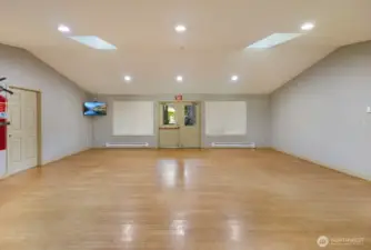 Metting area in the clubhouse.