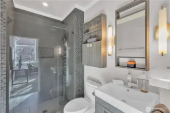 Primary bedroom ensuite bathroom.