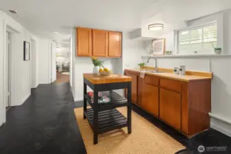 lower level 1/2 kitchen