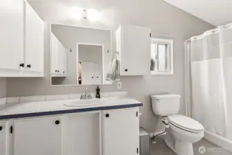 Primary 3/4 Bathroom