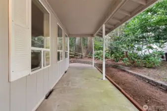 Covered front porch for seating