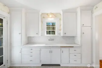 What a sweat kitchen!