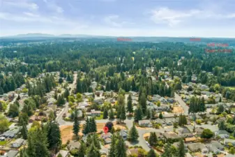Great location! Quick access to Bothell-Everett Highway and I-5, and just a few minutes from Mill Creek Town Center.