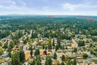 Great location! Quick access to Bothell-Everett Highway and I-5, and just a few minutes from Mill Creek Town Center. Just minutes to restaurants, shops, grocery stores, and more!