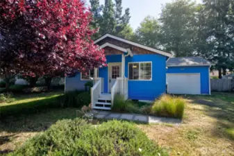 Welcome to your charming coastal retreat in peaceful Ocean Shores