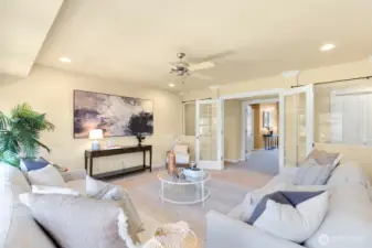 HUGE bonus/rec room