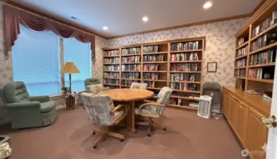 Community Clubhouse Library