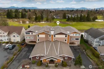 212 W Maberry Drive, Unit 302.