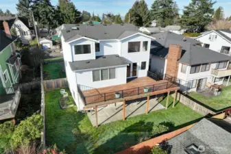 Tons of morning light with morning sun. Expansive deck, fantastic for entertaining
